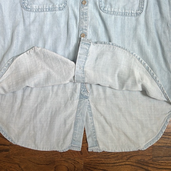 Cloth & Stone Denim Button Down Shirt Size Medium - Picture 5 of 5